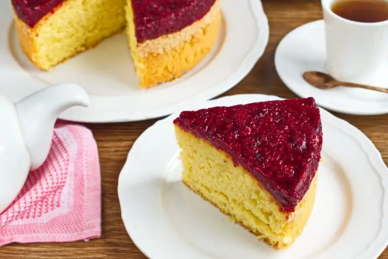 Step 8 - Raspberry Jelly Sponge