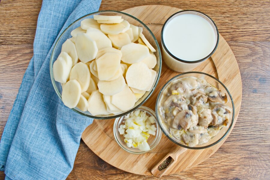 Ingridiens for Scalloped Potato Gratin