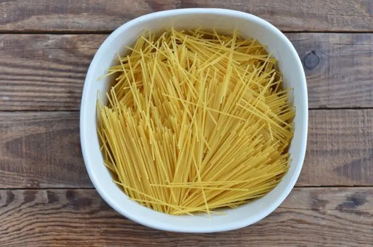 Step 2 - Easy Pasghetti Pizza