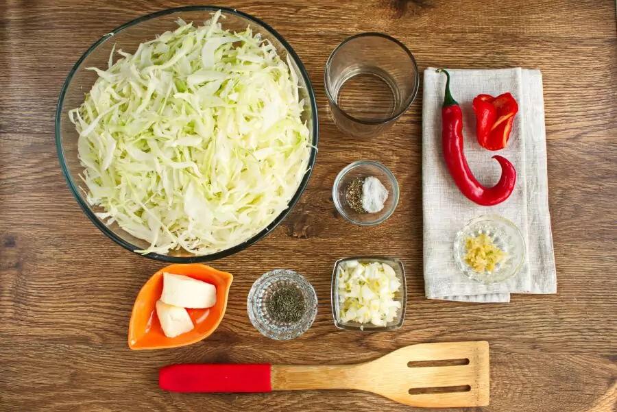 Ingredients for Steamed Chili Cabbage
