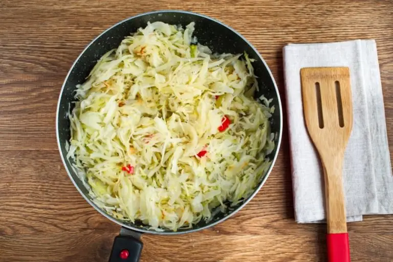 Step 3 - Steamed Chili Cabbage