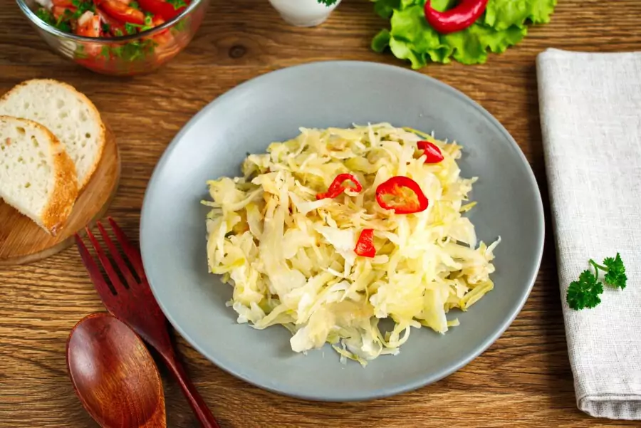 Steamed Chili Cabbage