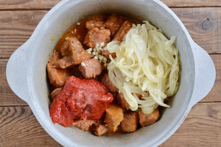 Step 4 - Traditional Hungarian Keto Goulash