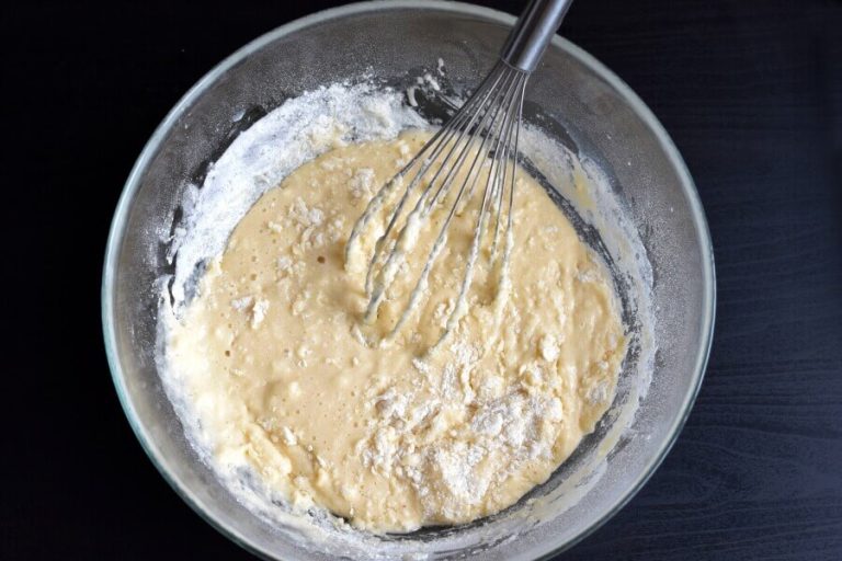 Step 4 - Vanilla-Frosted Cupcakes