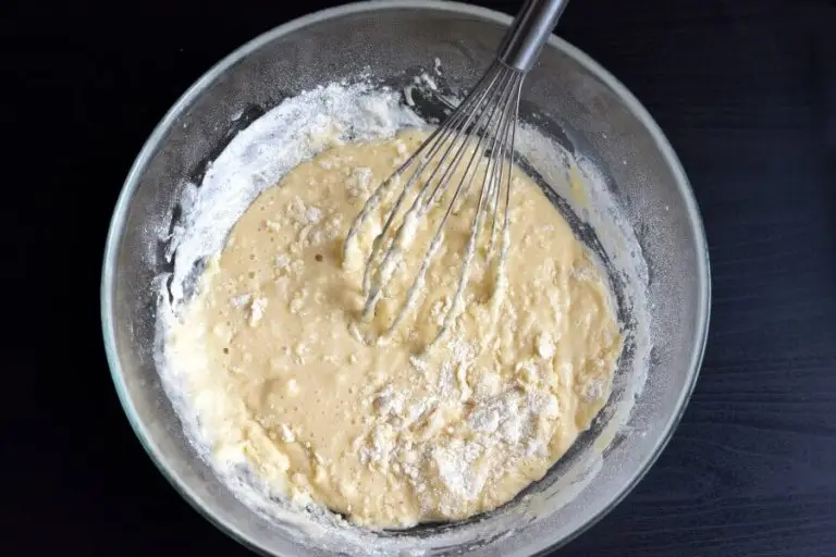 Step 4 - Vanilla-Frosted Cupcakes