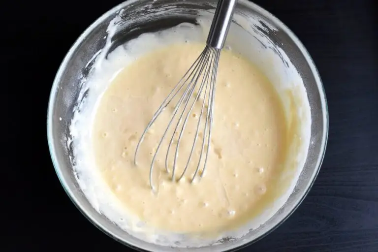 Step 5 - Vanilla-Frosted Cupcakes