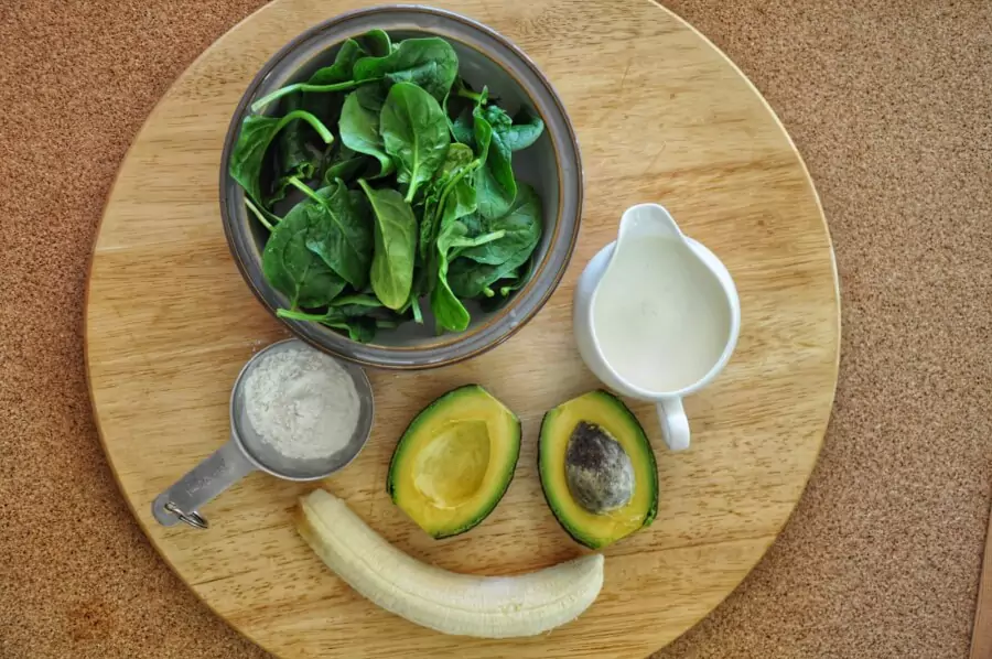 Ingredients for Avocado Banana Green Smoothie