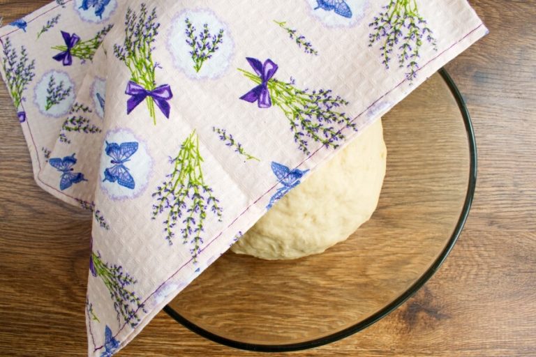 Step 6 - School Lunchroom Cafeteria Rolls