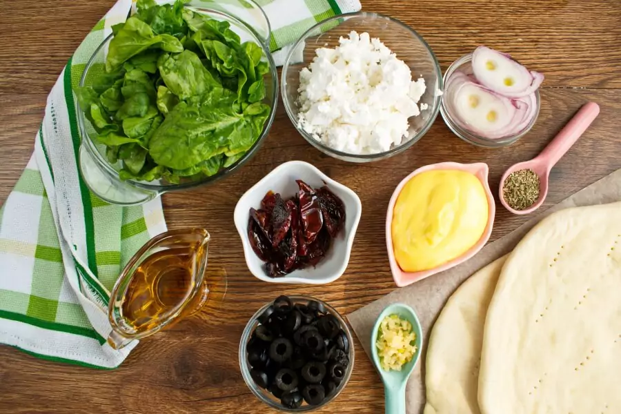 Ingredients for Spinach and Feta Pizza