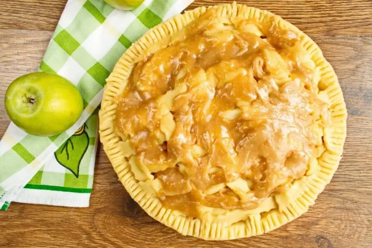 Step 8 - Apple Pie by Grandma Ople