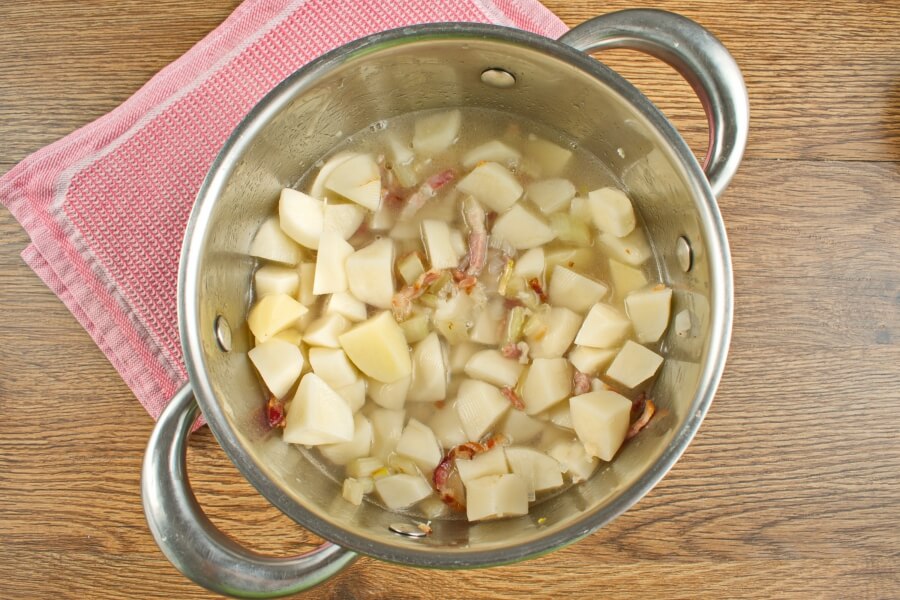 Easy Creamy Potato Soup recipe - step 4