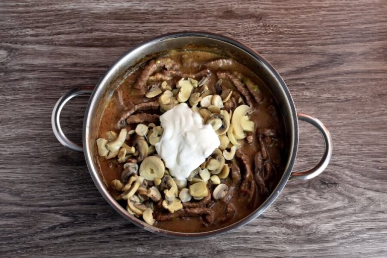 Step 8 - Beef Stroganoff