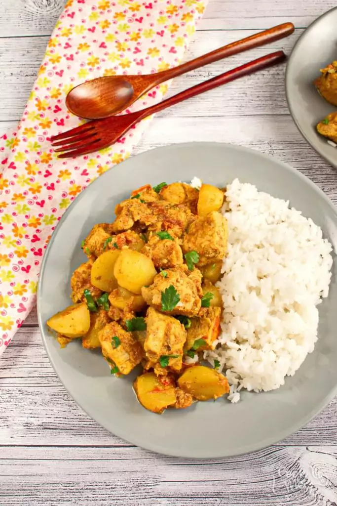Bengali Chicken Curry with Potatoes