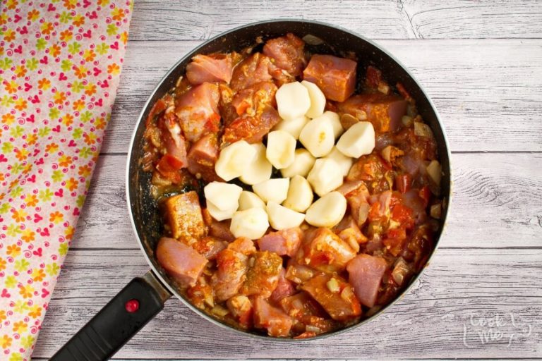 Step 5 - Bengali Chicken Curry with Potatoes