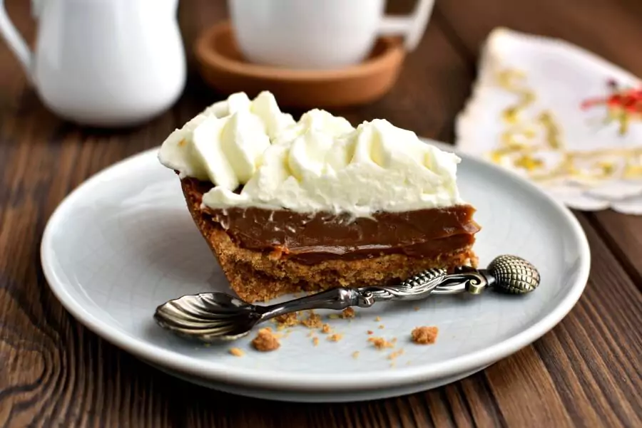Easy Caramel Pie