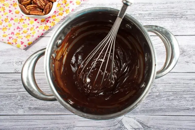 Step 8 - Caramel Turtle Pie