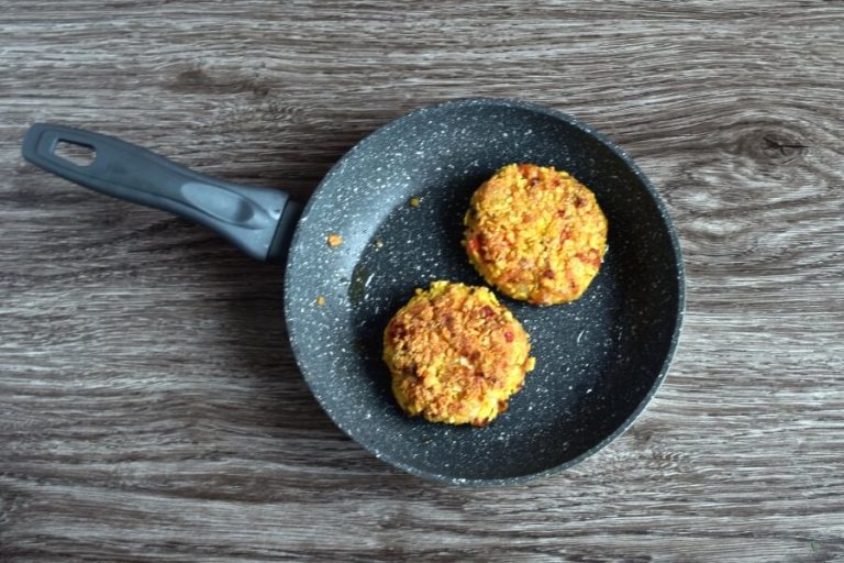 Chef John's Fresh Salmon Cakes Recipe Cook.me Recipes