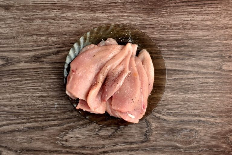 Step 2 - Easy Chicken Pizzaiola
