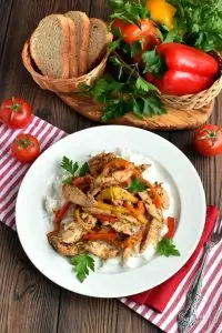 Low Carb Chicken and Peppers with Balsamic Vinegar