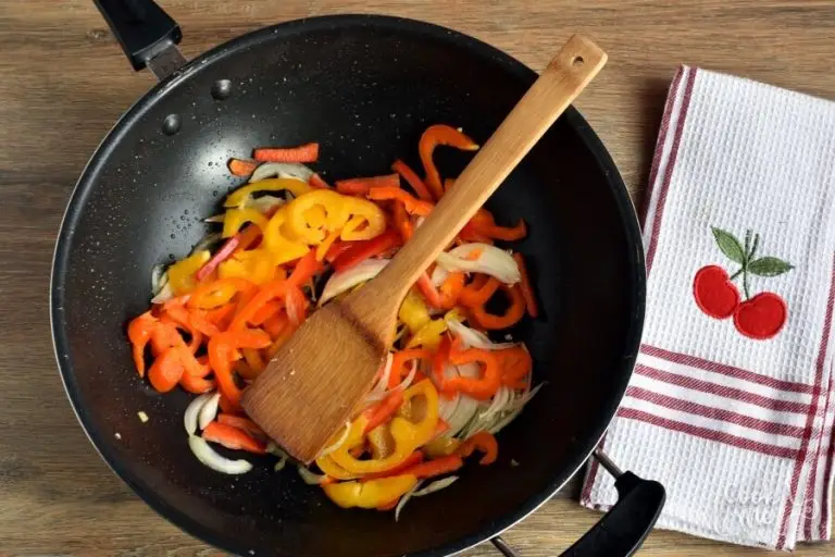 Step 2 - Low Carb Chicken and Peppers with Balsamic Vinegar