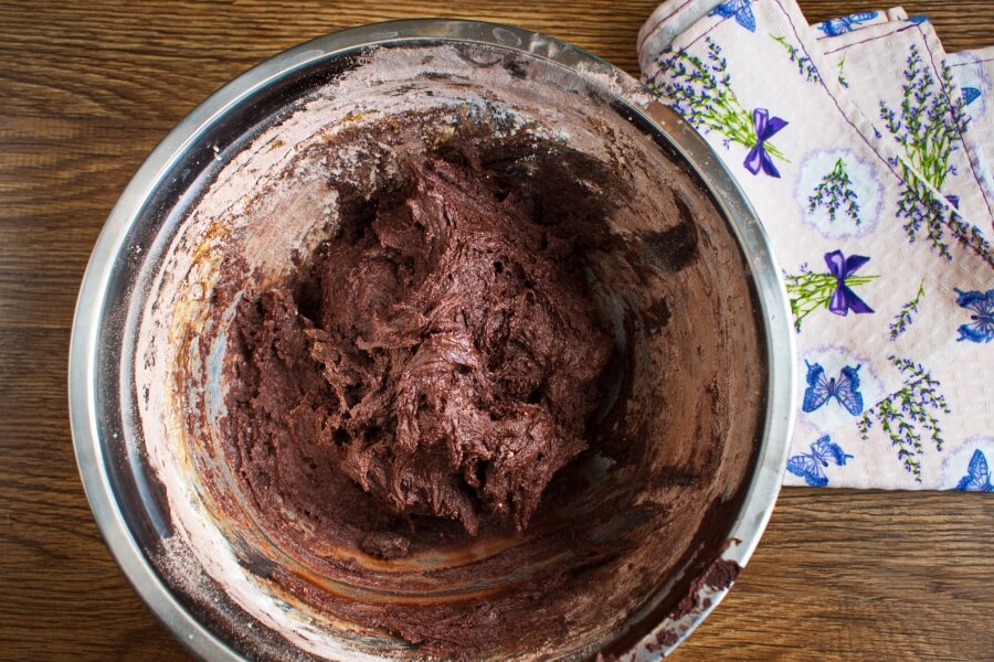 Easy Chocolate Crinkles recipe - step 4