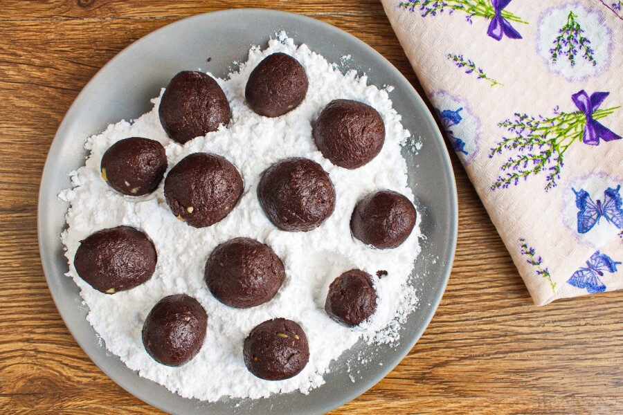 Easy Chocolate Crinkles recipe - step 8