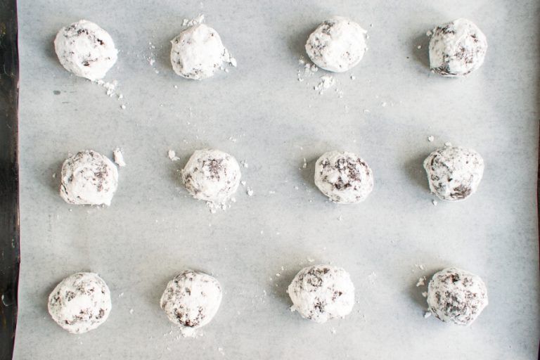 Step 9 - Easy Chocolate Crinkles