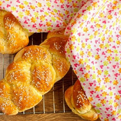 How to serve Choereg – Armenian Easter Bread