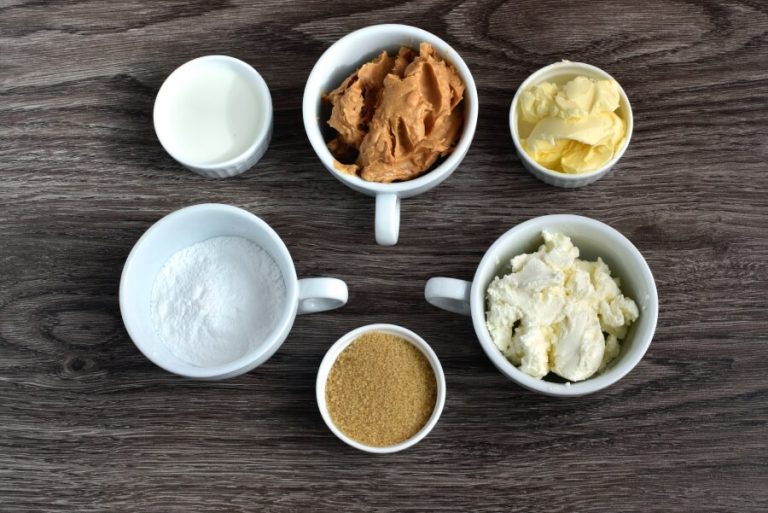 Cream Cheese Peanut Butter Frosting Recipe Cook.me Recipes