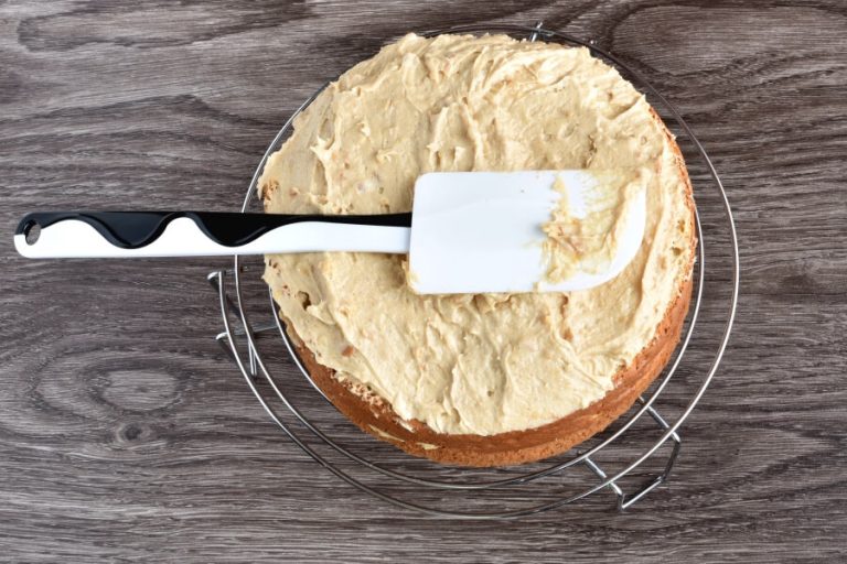 Step 3 - Cream Cheese Peanut Butter Frosting