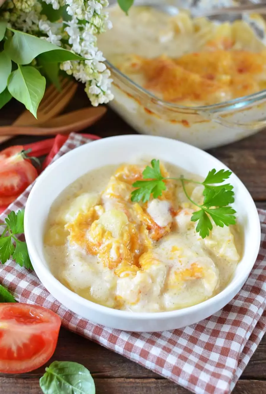 Easy Sour Cream Scalloped Potatoes