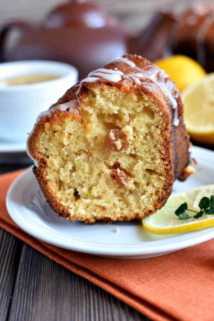 Moist buttery lemon bundt cake