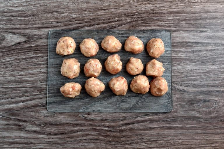 Step 5 - Mexican Chicken Meatball Soup (Sopa de Albondigas de Pollo)