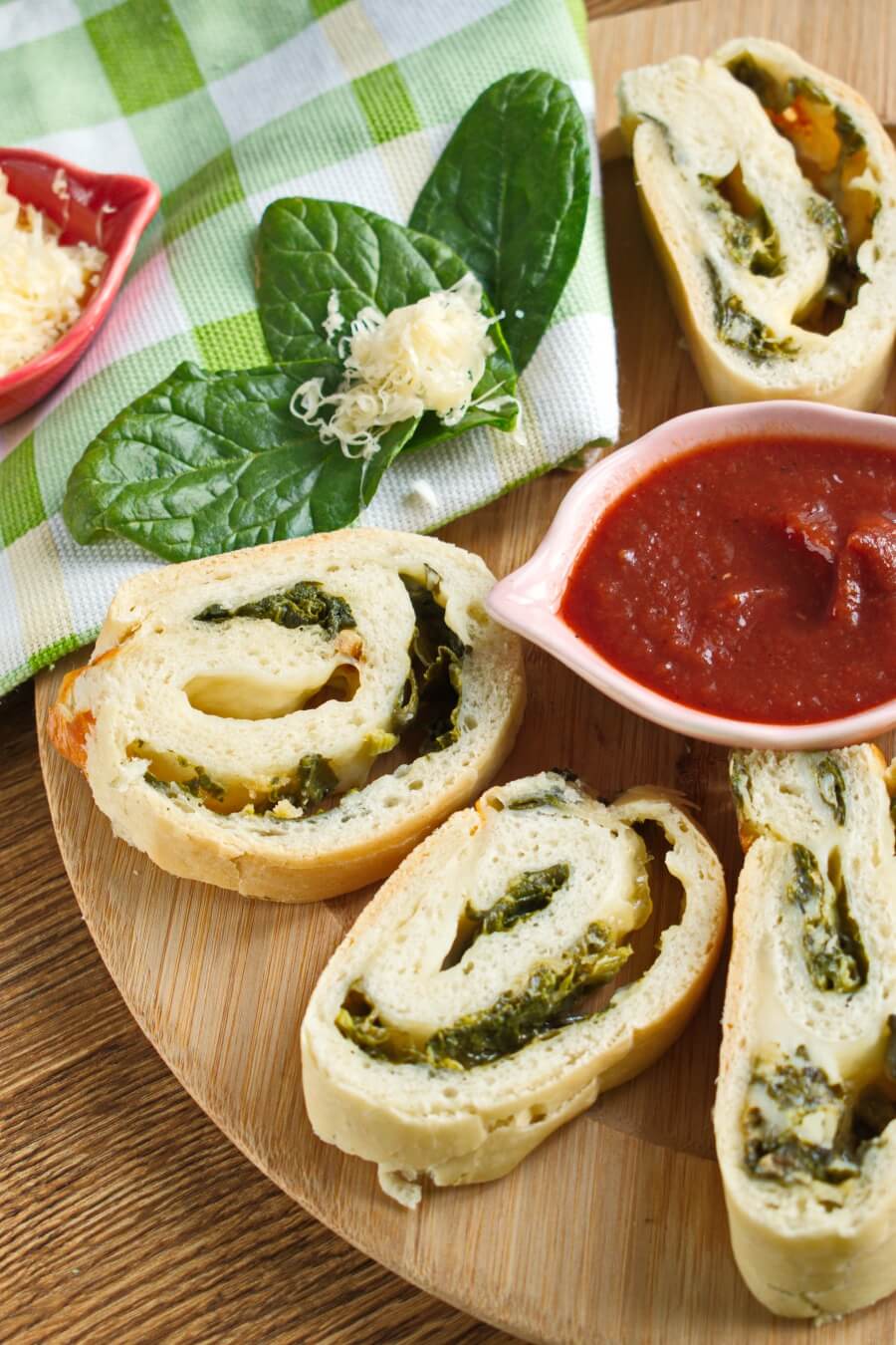 Quick and Easy Spinach Bread Recipe Cook.me Recipes