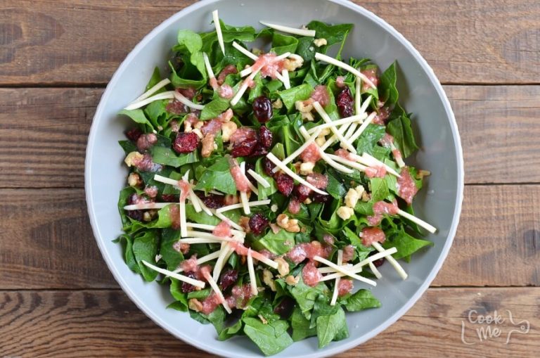 Step 1 - Simple Cranberry Spinach Salad