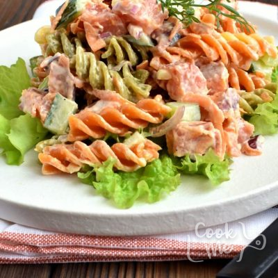 Smoked Salmon Pasta Salad Recipe-Homemade Smoked Salmon Pasta Salad-Delicious Smoked Salmon Pasta Salad