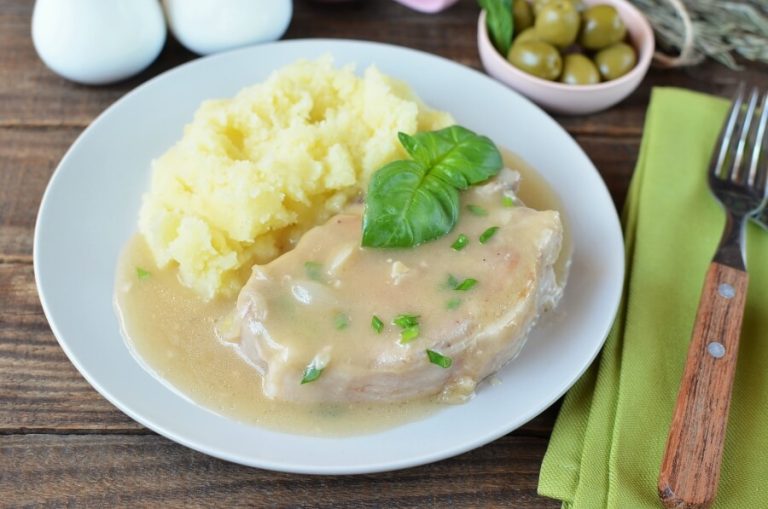 Step 7 - Smothered Pork Chops