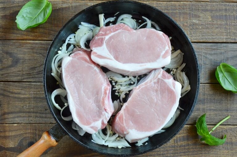 Step 3 - Smothered Pork Chops