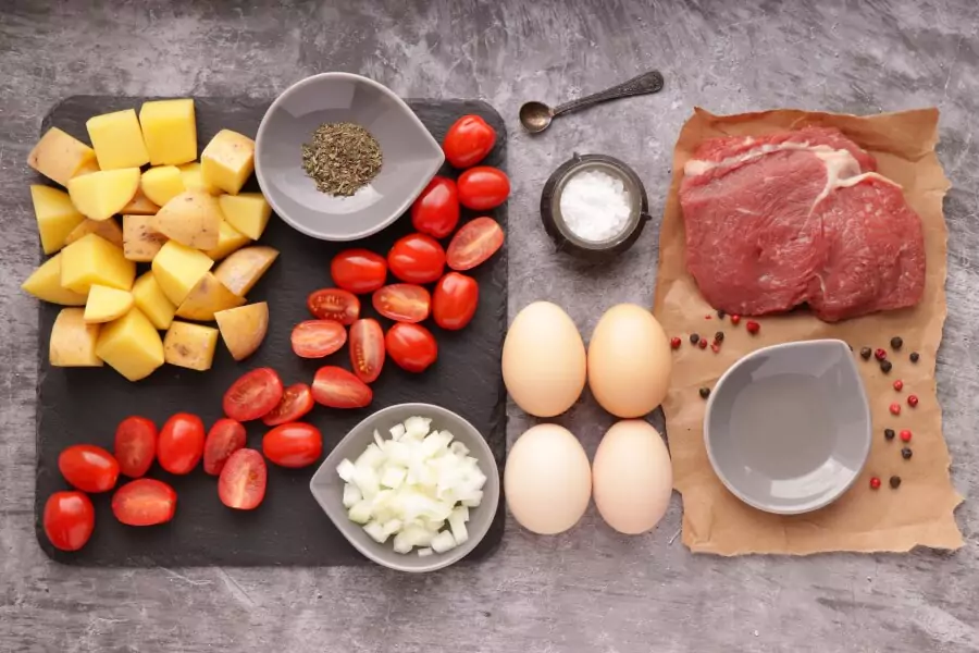 Ingredients for Easy Steak and Egg Hash