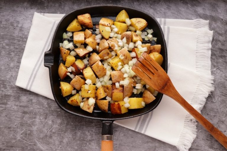 Easy Steak and Egg Hash Recipe Cook.me Recipes