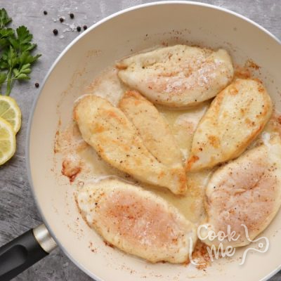 5 Ingredient Lemon Chicken with Asparagus recipe - step 4