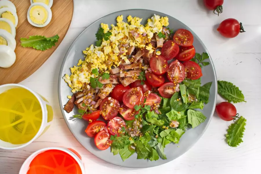 BLT Salad with Sweet Onion Vinaigrette
