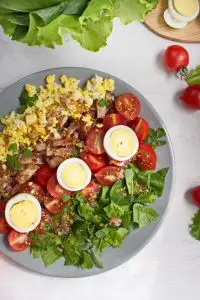 BLT Salad with Sweet Onion Vinaigrette Recipe-Delicious BLT Salad with Sweet Onion Vinaigrette-How to make BLT Salad with Sweet Onion Vinaigrette