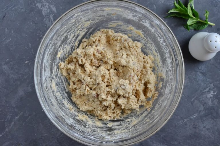 Step 4 - Spicy Oatmeal Raisin Cookies