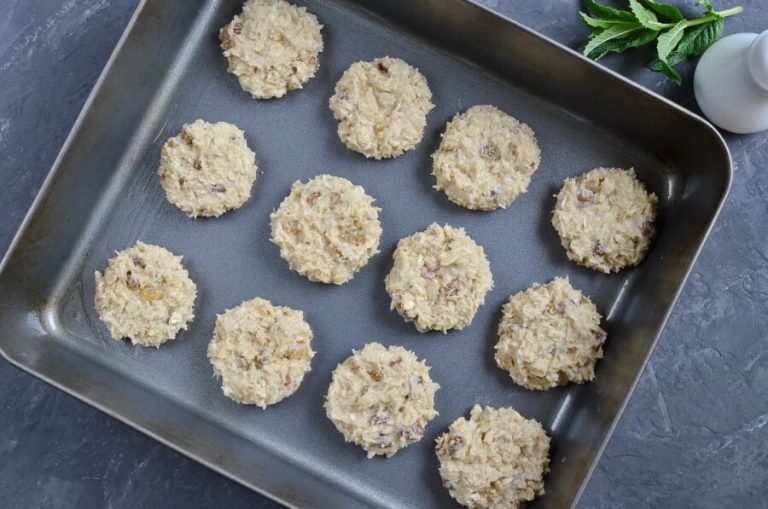 Step 5 - Spicy Oatmeal Raisin Cookies