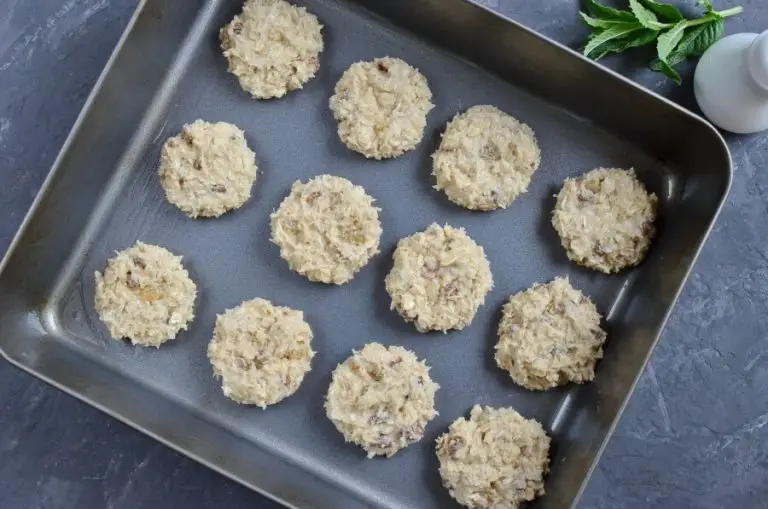 Step 5 - Spicy Oatmeal Raisin Cookies