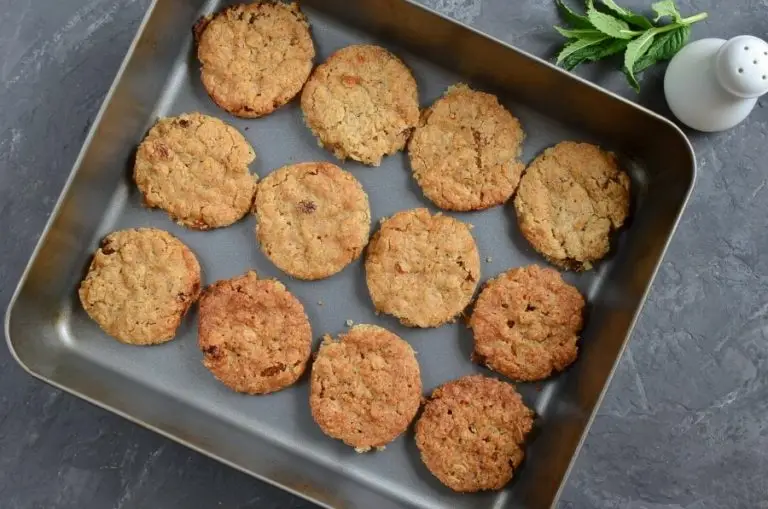 Step 5 - Spicy Oatmeal Raisin Cookies