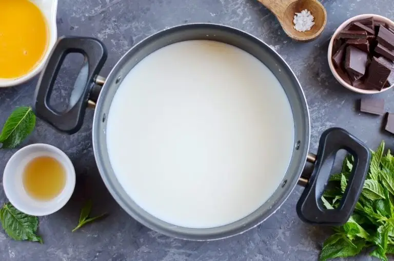 Step 1 - Chocolate Mint Pudding