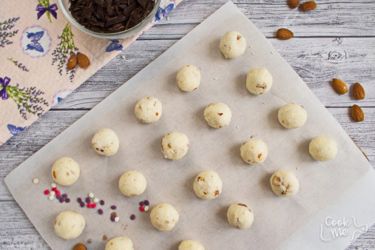 Step 4 - Coconut Bonbons