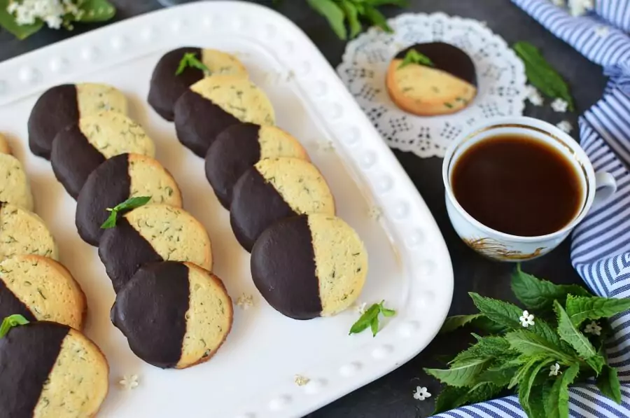 Delicate Mint Thins